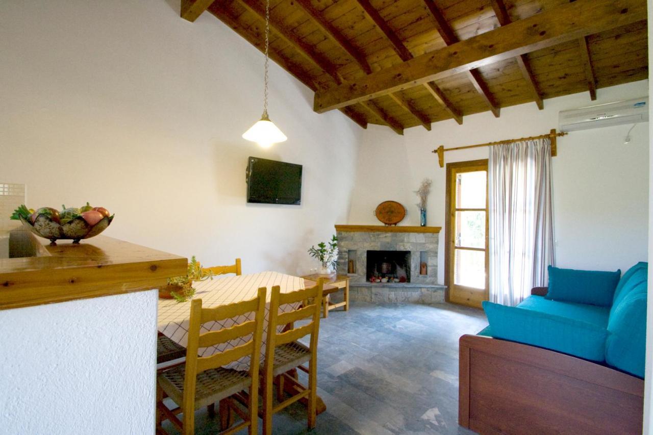 Villas Alexandra Skiathos Platanias  Extérieur photo