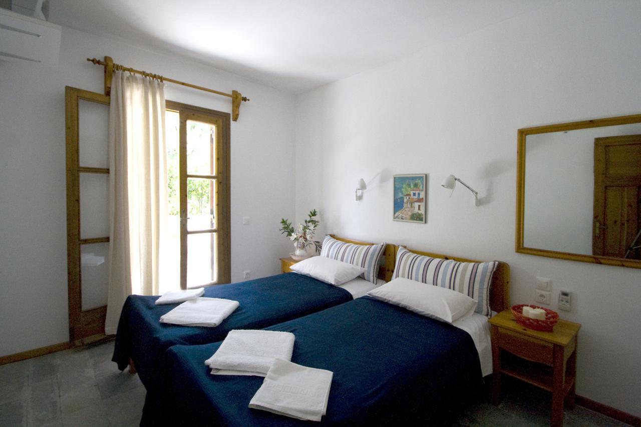 Villas Alexandra Skiathos Platanias  Extérieur photo